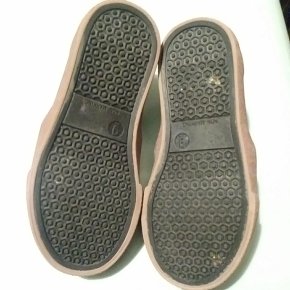 Rhinoceros Slip On Toddler Shoes • Size 9 - Picture 7 of 8